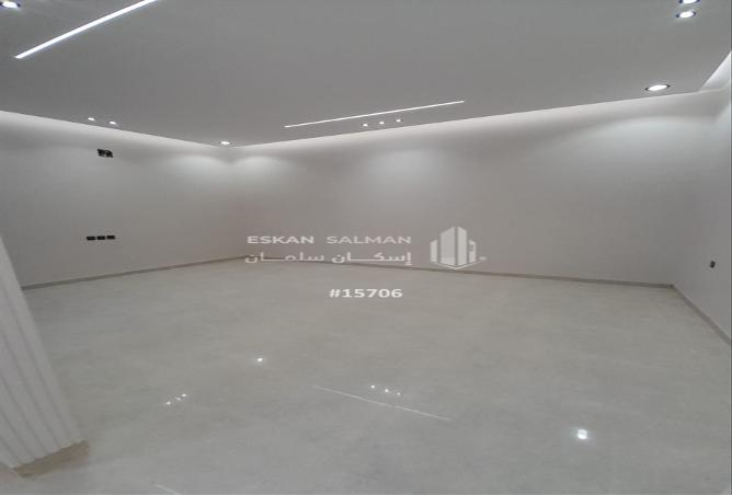 255467 - Property Image 3