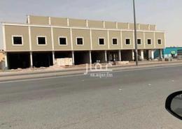 عمارة بالكامل - 7 حمامات for للايجار in حي اليرموك - شرق الرياض - الرياض