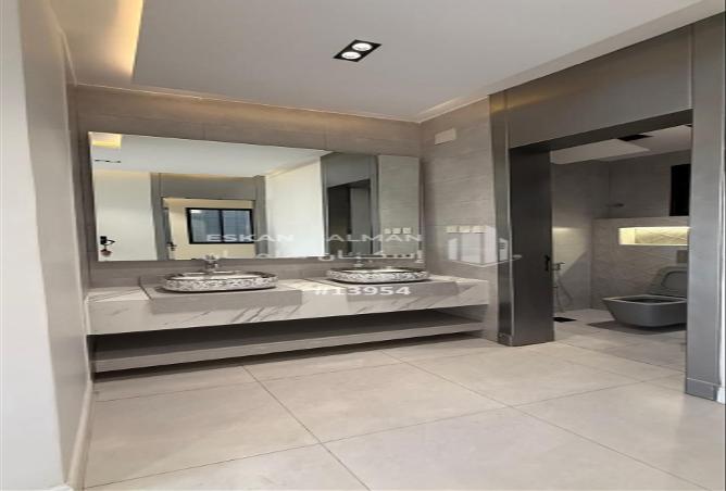 252454 - Property Image 3