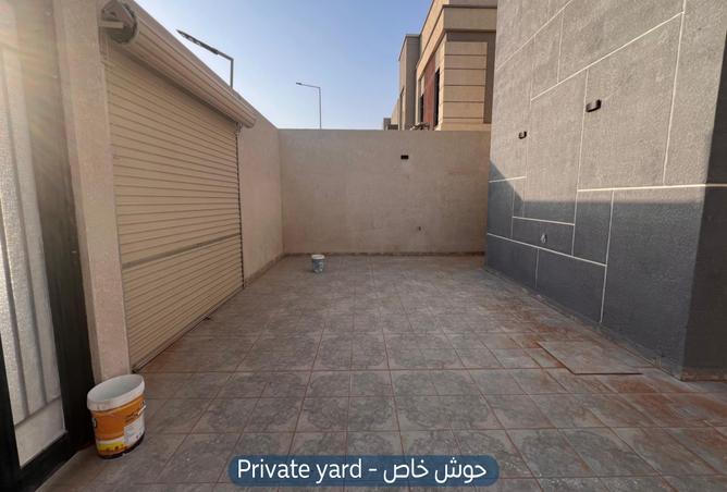 256731 - Property Image 3