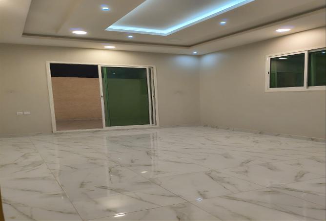 253890 - Property Image 2