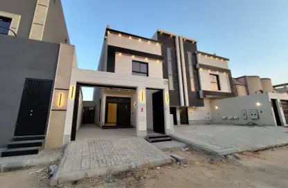 Full Floor - 3 Bedrooms - 3 Bathrooms for sale in Al Munisiyah - Riyadh - Ar Riyadh