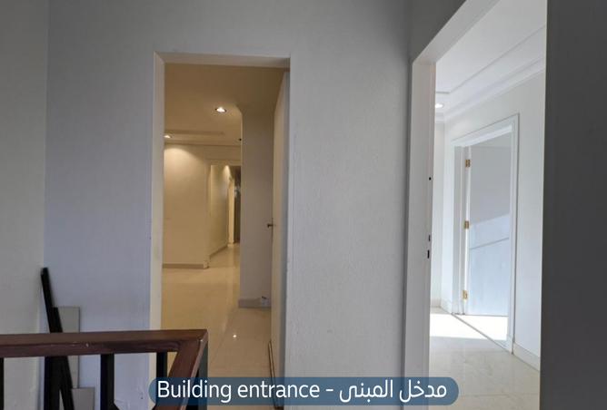 256419 - Property Image 2