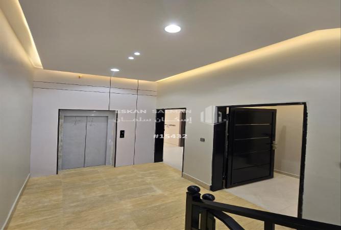 254761 - Property Image 2