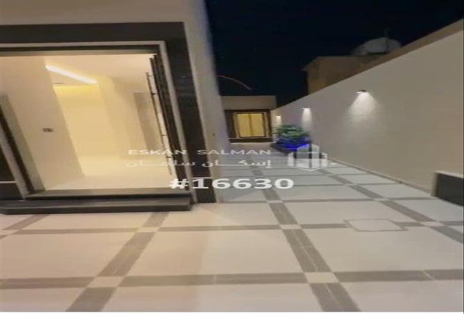 256614 - Property Image 2