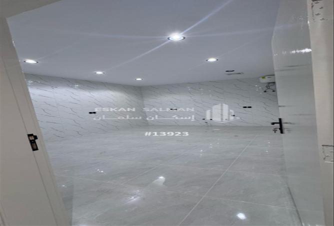 252468 - Property Image 2