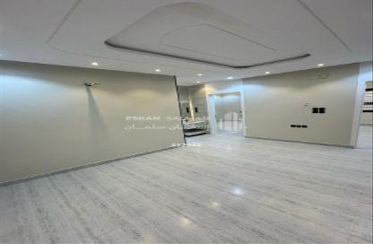 Apartment - 4 Bedrooms - 2 Bathrooms for sale in شهار - امارة منطقة مكة المكرمة - الطائف - Makkah Al Mukarramah