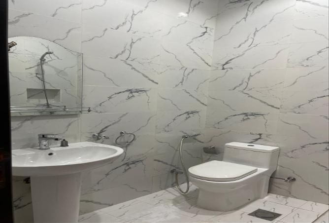 258052 - Property Image 2