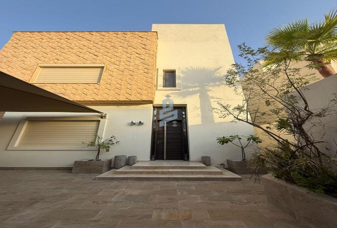 257773 - Property Image 2