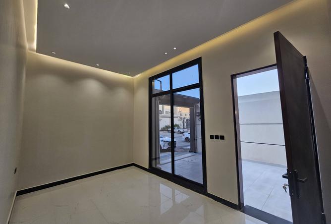 254919 - Property Image 3