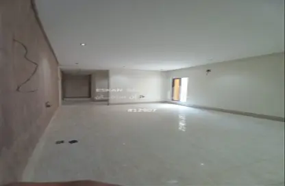 Apartment - 3 Bedrooms - 2 Bathrooms for sale in Tuwaiq - Riyadh - Ar Riyadh