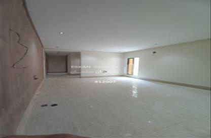Apartment - 3 Bedrooms - 2 Bathrooms for sale in Tuwaiq - Riyadh - Ar Riyadh