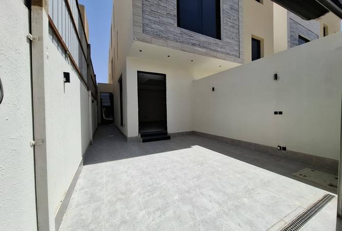 254956 - Property Main Image