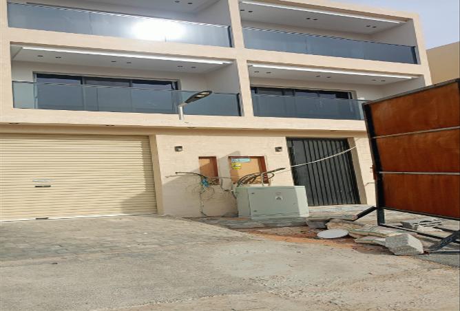 258639 - Property Image 2