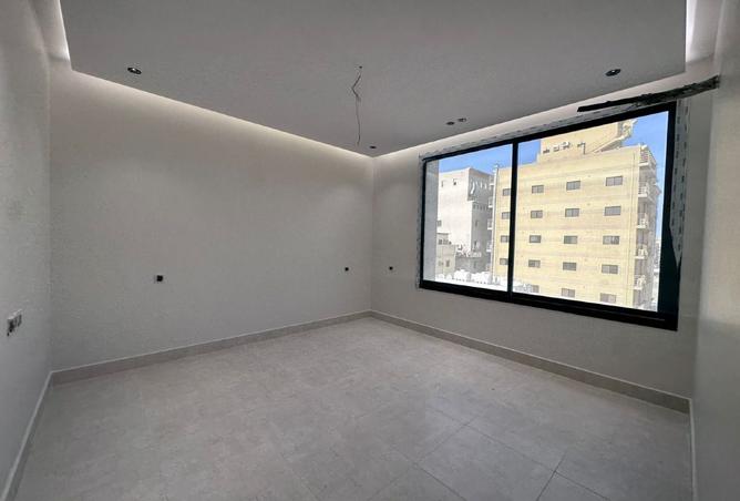 255413 - Property Image 3