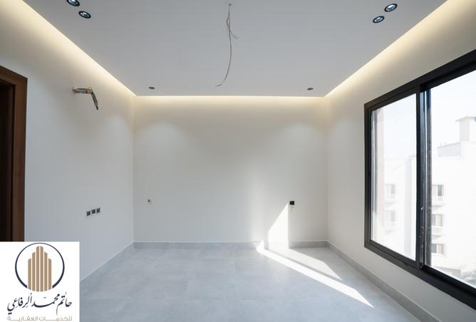 258835 - Property Image 2