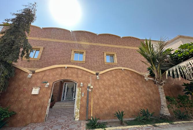 257210 - Property Image 2