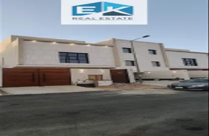 Full Floor - 4 Bedrooms - 4 Bathrooms for sale in Al Munisiyah - Riyadh - Ar Riyadh