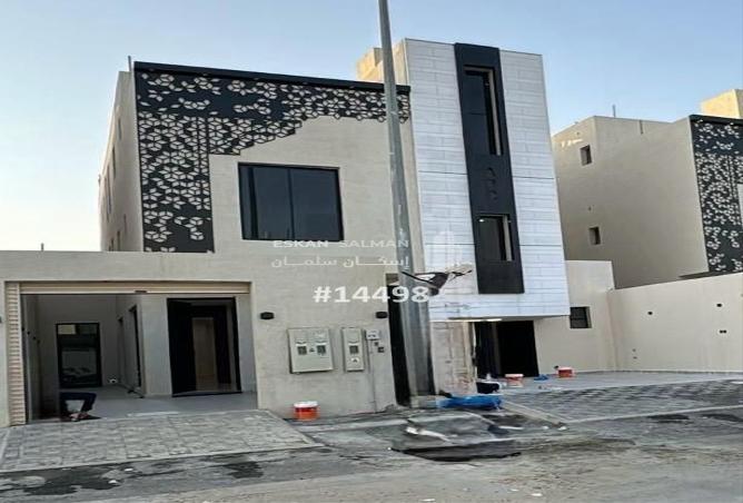 253640 - Property Image 2