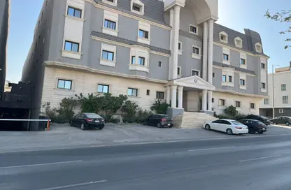 Apartment - 4 Bedrooms - 3 Bathrooms for rent in Al Yasmin - Riyadh - Ar Riyadh
