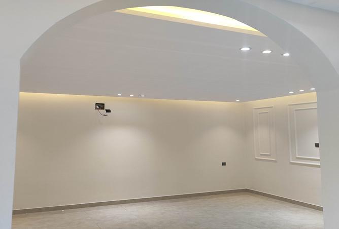 256808 - Property Image 2