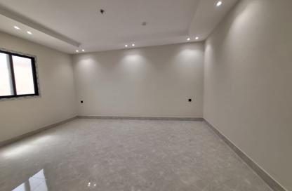 Apartment - 4 Bedrooms - 3 Bathrooms for sale in Al Munisiyah - Riyadh - Ar Riyadh