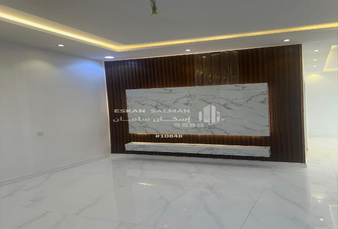 246180 - Property Image 2