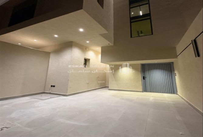 256208 - Property Image 2