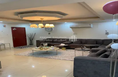 Apartment - 5 Bedrooms - 3 Bathrooms for sale in Ohod - Ad Dammam - Eastern