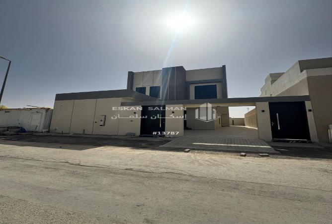 251923 - Property Image 3