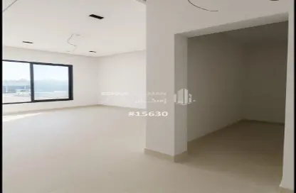 Apartment - 5 Bedrooms - 4 Bathrooms for sale in Prince Muhammad bin Saud - Ad Dammam - Eastern