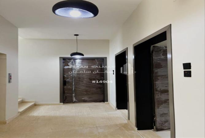 253940 - Property Image 2