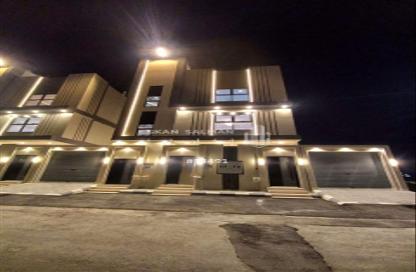 Full Floor - 7 Bedrooms - 4 Bathrooms for sale in Al Dhurfah - Khamis Mushayt - Asir