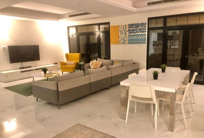 256143 - Property Image 2