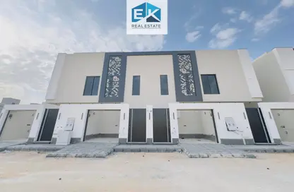 فيلا - 4 غرف نوم - 5 حمامات للبيع في المعيزيلة - الرياض - الرياض