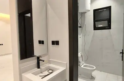 Full Floor - 3 Bedrooms - 3 Bathrooms for sale in Ar Rimal - Riyadh - Ar Riyadh