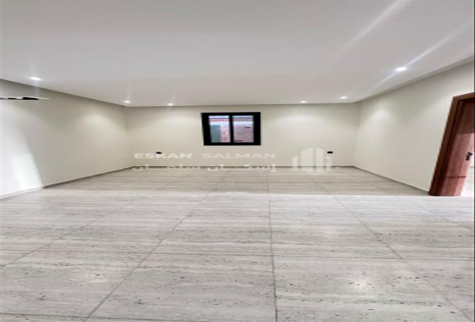 253477 - Property Image 2