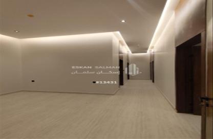 Apartment - 4 Bedrooms - 3 Bathrooms for sale in Al Awaly - Riyadh - Ar Riyadh