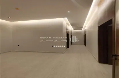Apartment - 4 Bedrooms - 3 Bathrooms for sale in Al Awaly - Riyadh - Ar Riyadh