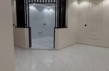 Apartment - 5 Bedrooms - 4 Bathrooms for sale in As Safa - Jeddah - Makkah Al Mukarramah
