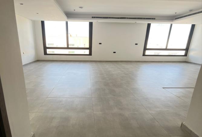 258803 - Property Image 2