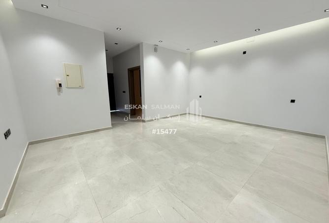 254686 - Property Image 3