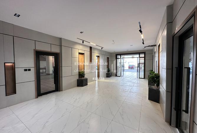 252281 - Property Image 2