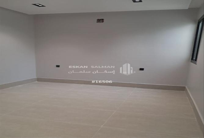 256883 - Property Image 3