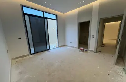 طابق كامل - 5 غرف نوم - 5 حمامات للبيع في المونسية - الرياض - الرياض