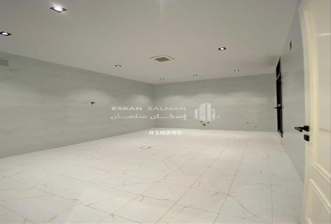 245919 - Property Image 2