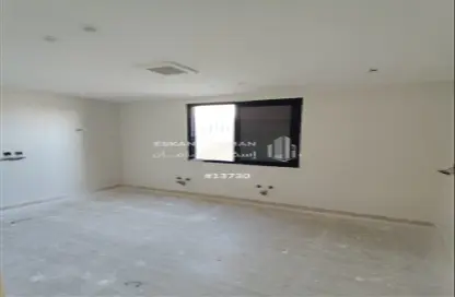 طابق كامل - 6 غرف نوم - 3 حمامات للبيع في العوالي - الرياض - الرياض
