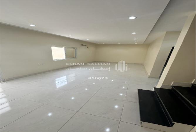 256877 - Property Image 2