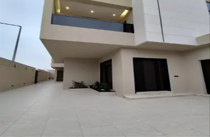 Villa - 5 Bedrooms - 7 Bathrooms for sale in Al Munisiyah - Riyadh - Ar Riyadh