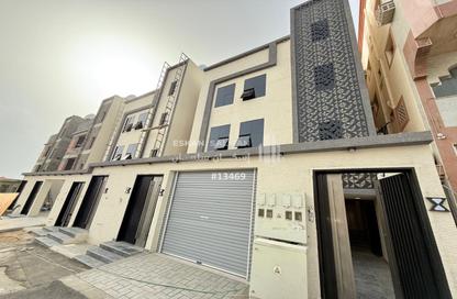 Full Floor - 6 Bedrooms - 4 Bathrooms for sale in Al Dhurfah - Khamis Mushayt - Asir